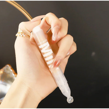 🥛 Milk Presses Brightening Concealer Pen 🥛